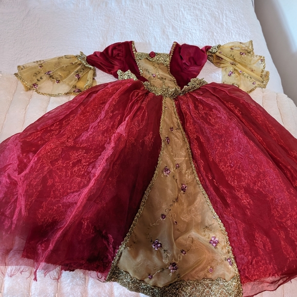 DELUXE Disney Holiday Princess Belle Red Christmas Holiday costume size 4/5 - Picture 1 of 11